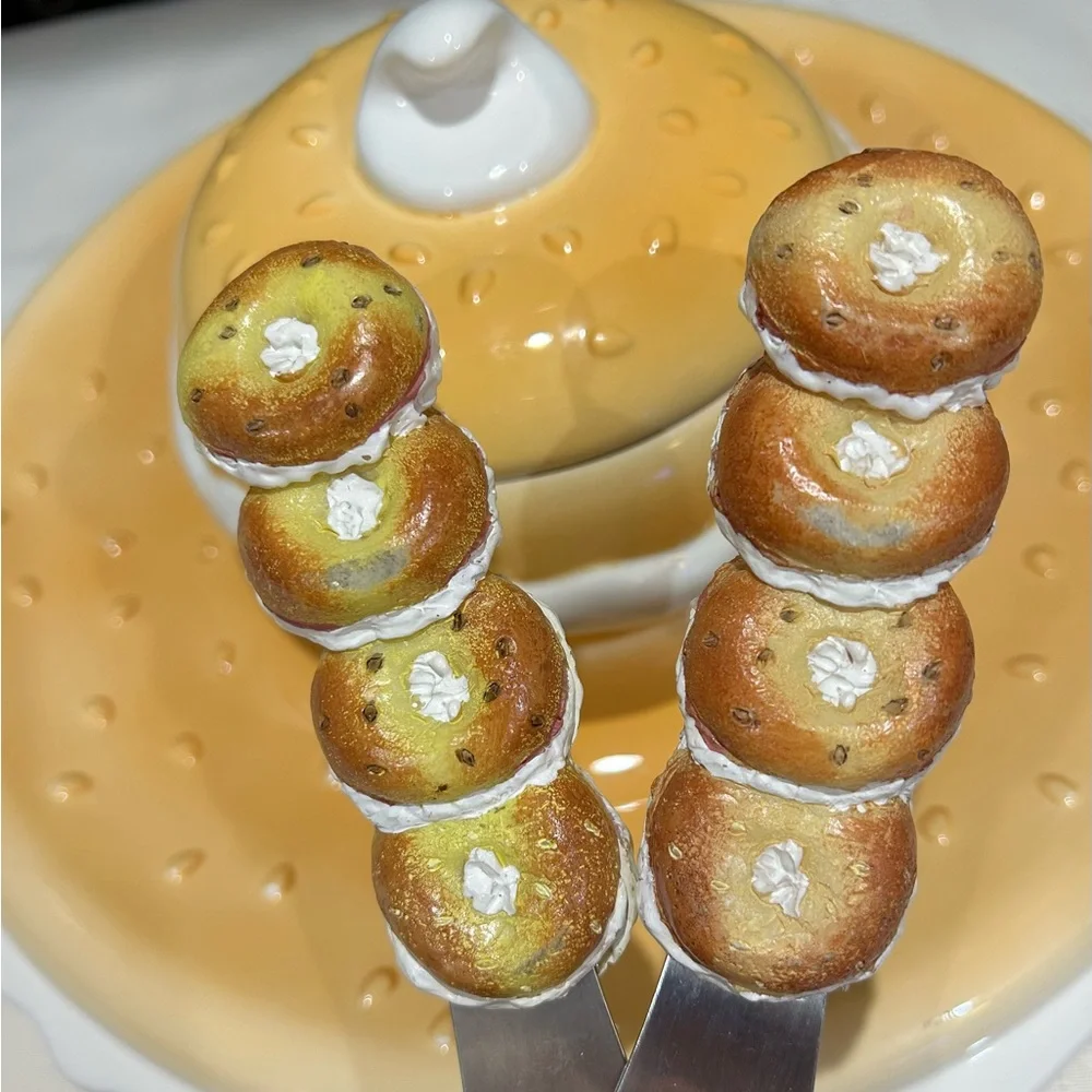 Ceramic Bagel Dish Set - Picture 3 of 6